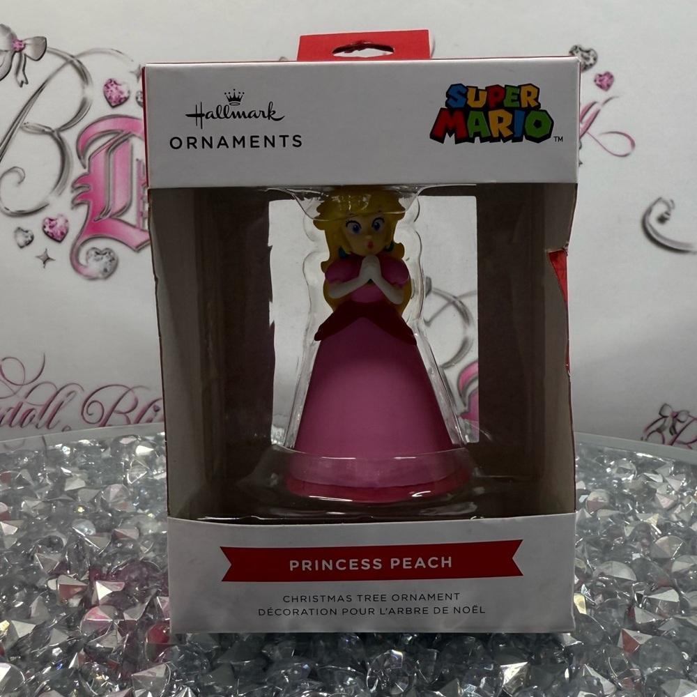 Hallmark Super Mario Princess Peach Ornament - Pink and Yellow brand new